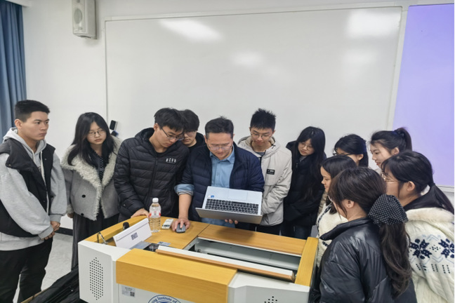 計算機與物聯網學院成立“碼農紅芯”電腦義診先鋒隊，深耕計算機系統服務